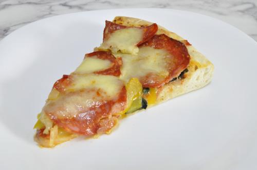 Pizza papriková se salámem – Snadné recept z Itálie kuchyně, hotový za 60 - 90 minut